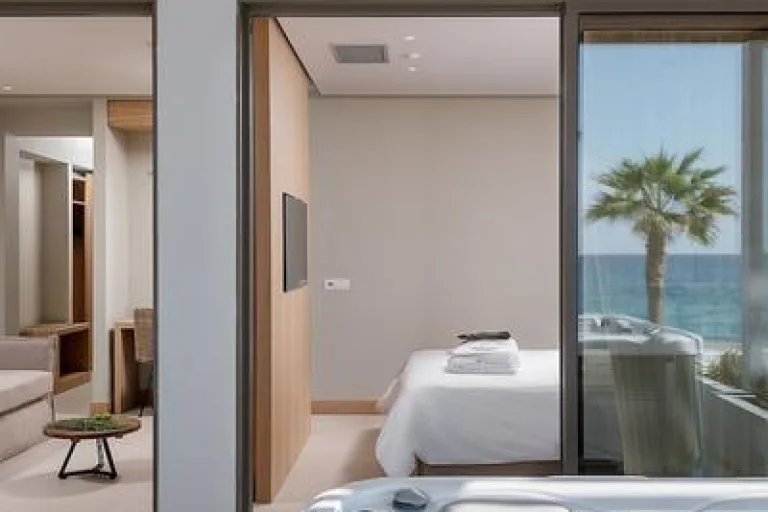 Ikones Seafront Luxury Suites - Adults Only