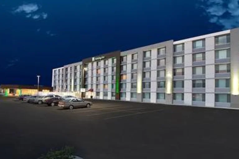 Holiday Inn Chicago – Midway Airport S by IHG