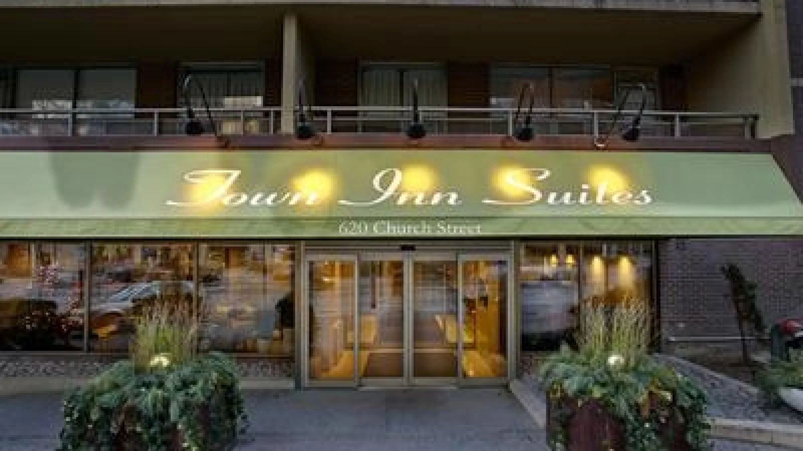 Town Inn Suites Hotel