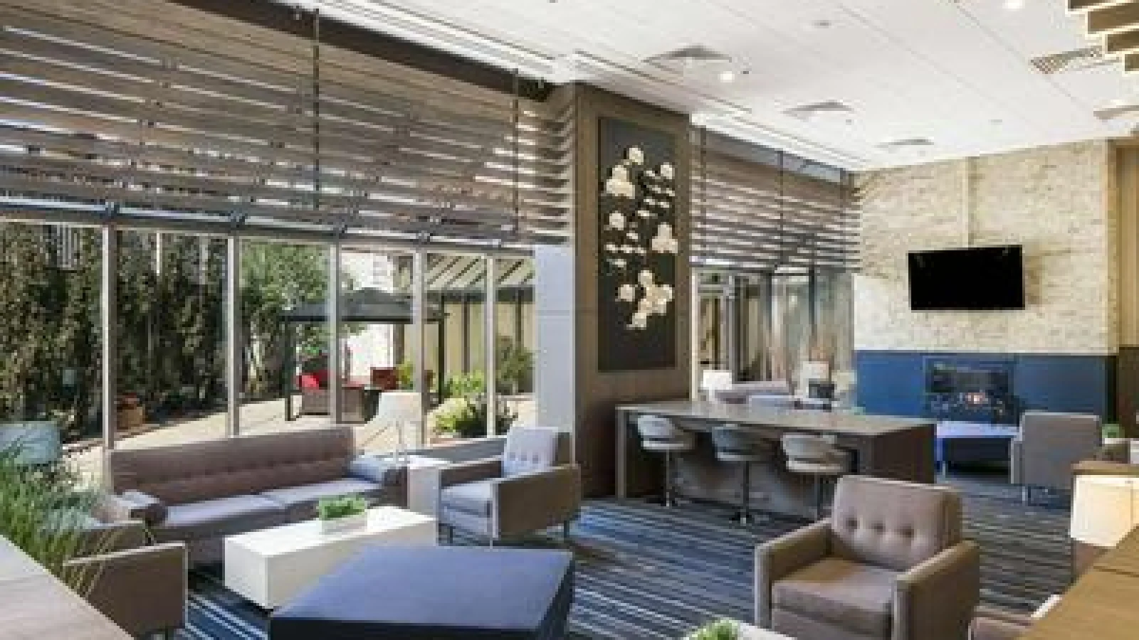 Best Western Premier Calgary Plaza Hotel & Conference Centre