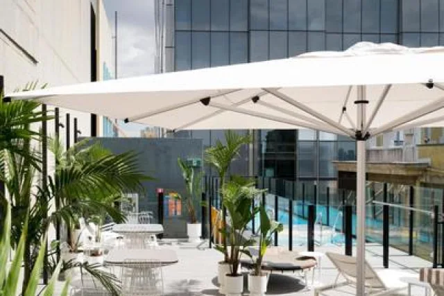 Adelphi Hotel