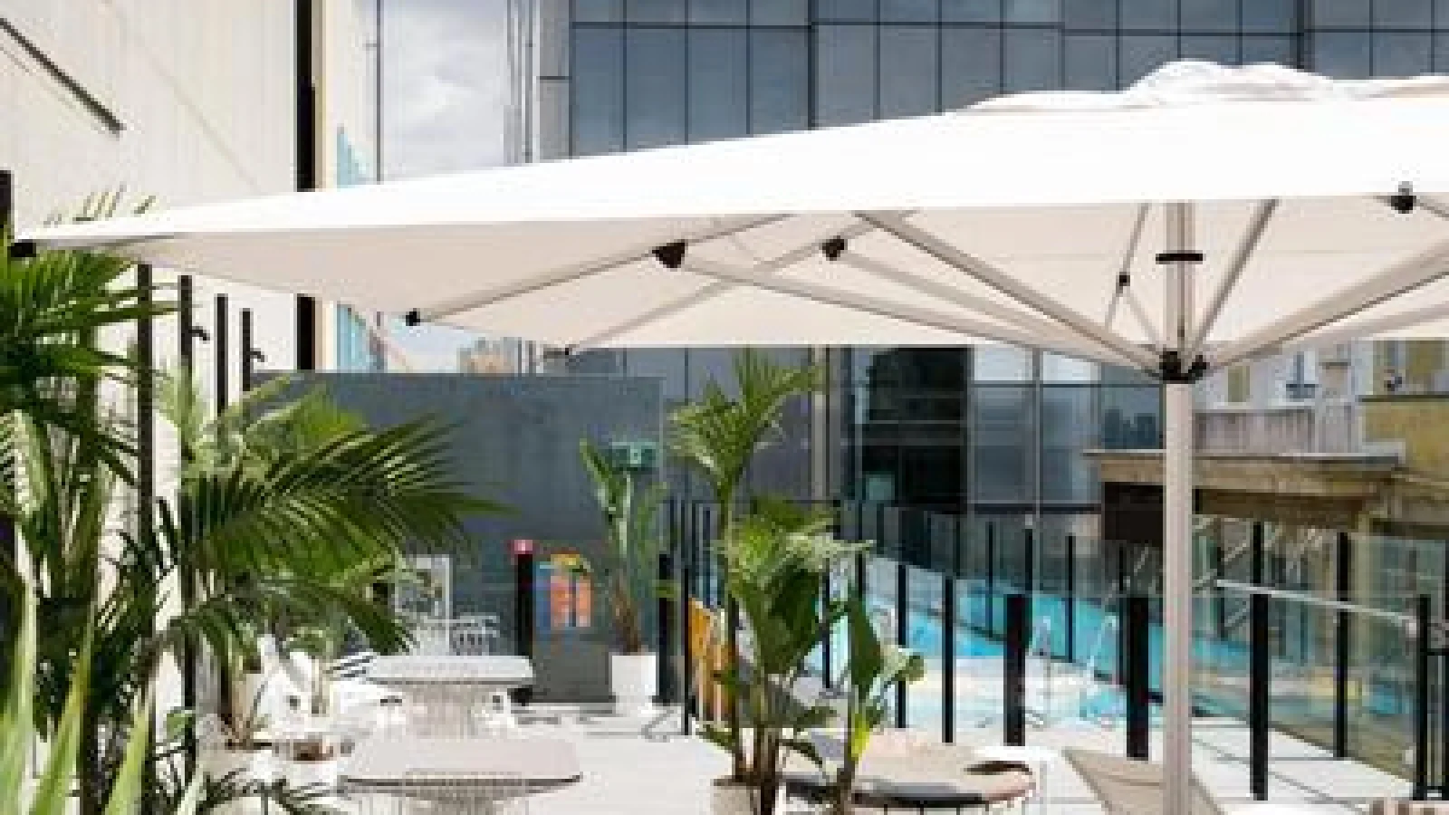 Adelphi Hotel
