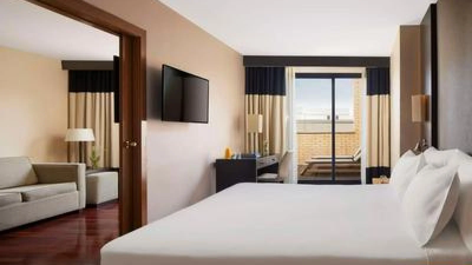 iStay by NH Ciudad de Valencia Hotel