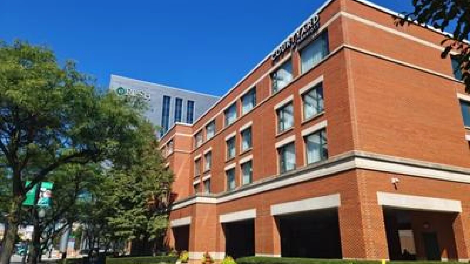 Courtyard by Marriott Chicago at Medical District-UIC