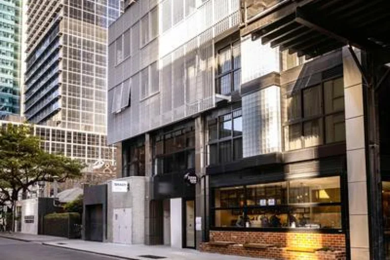 Brady Hotels Jones Lane