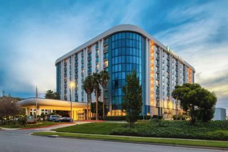 Embassy Suites by Hilton San Francisco Airport Oyster Point