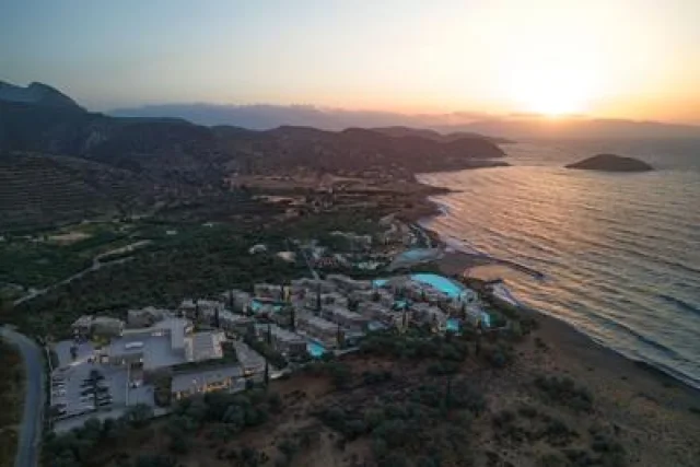 Rocrita Lifestyle Beach Resort
