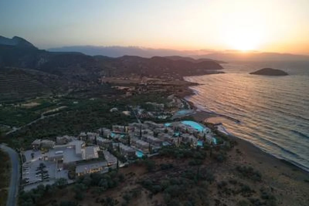 Rocrita Lifestyle Beach Resort