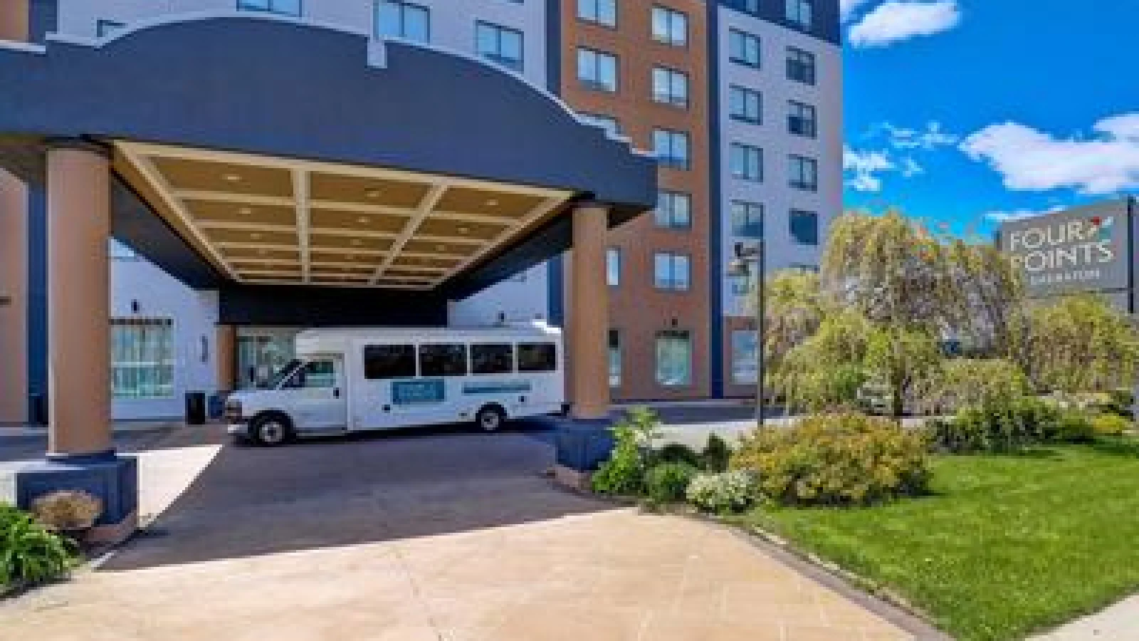 Four Points by Sheraton Toronto Mississauga