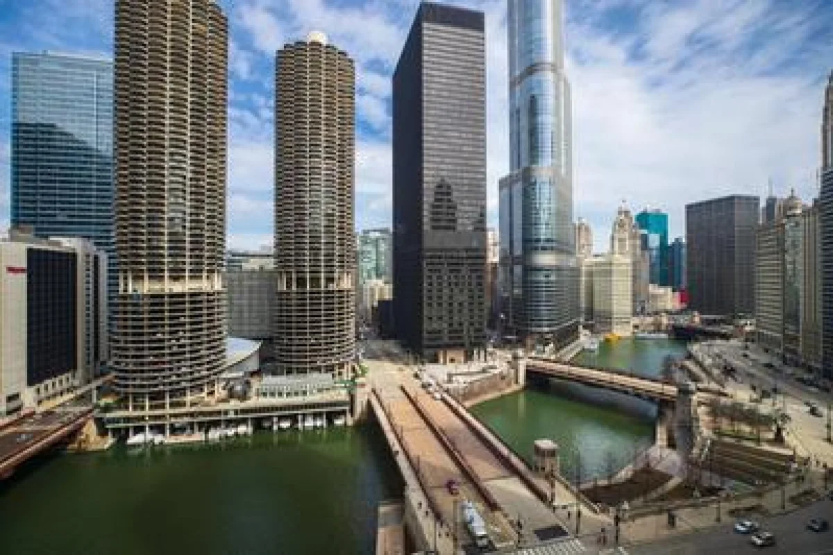 Renaissance Chicago Downtown Hotel