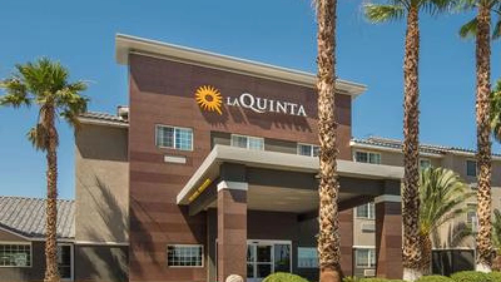 La Quinta Inn & Suites by Wyndham Las Vegas Nellis
