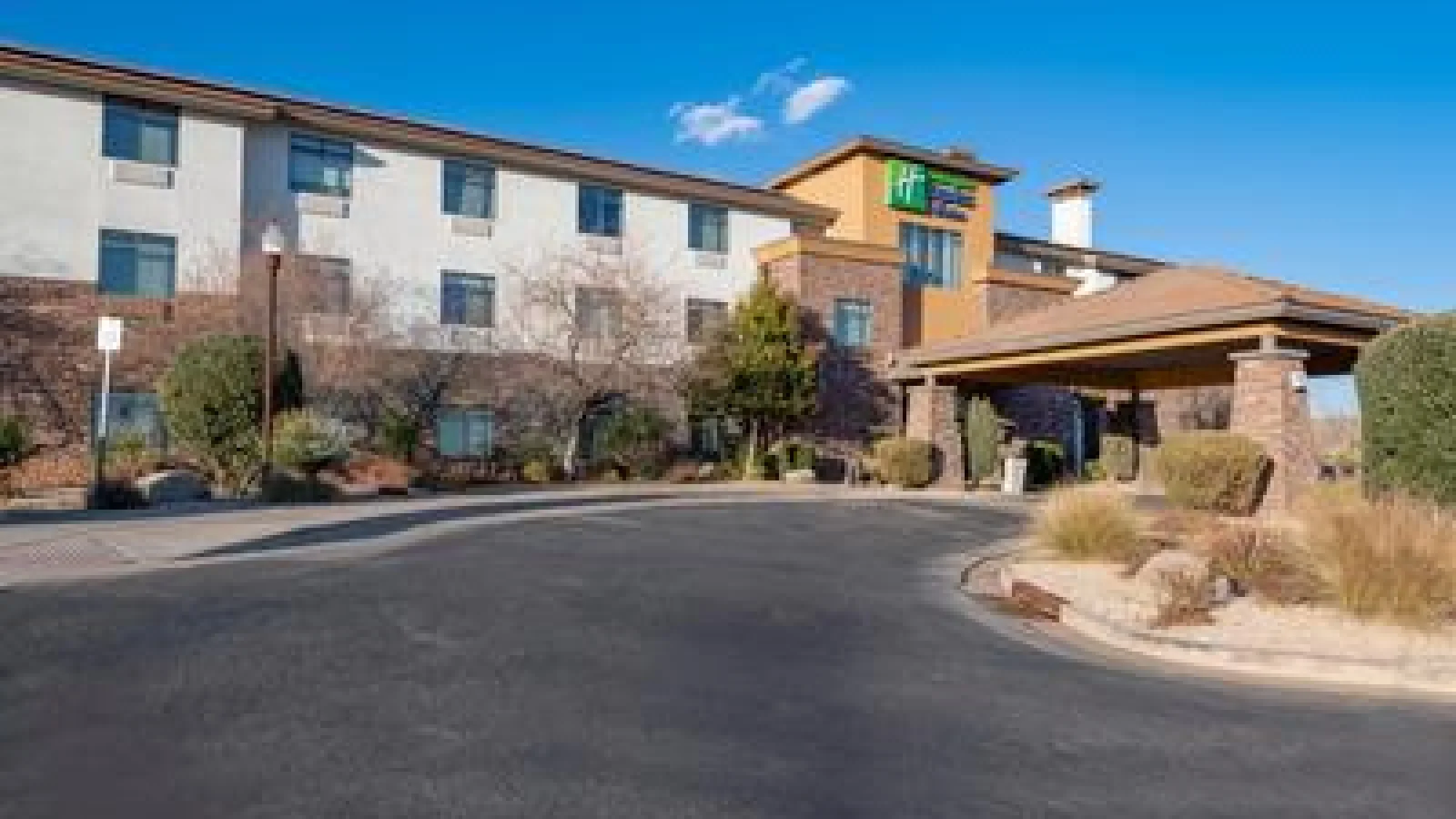 Holiday Inn Express & Suites St George North - Zion