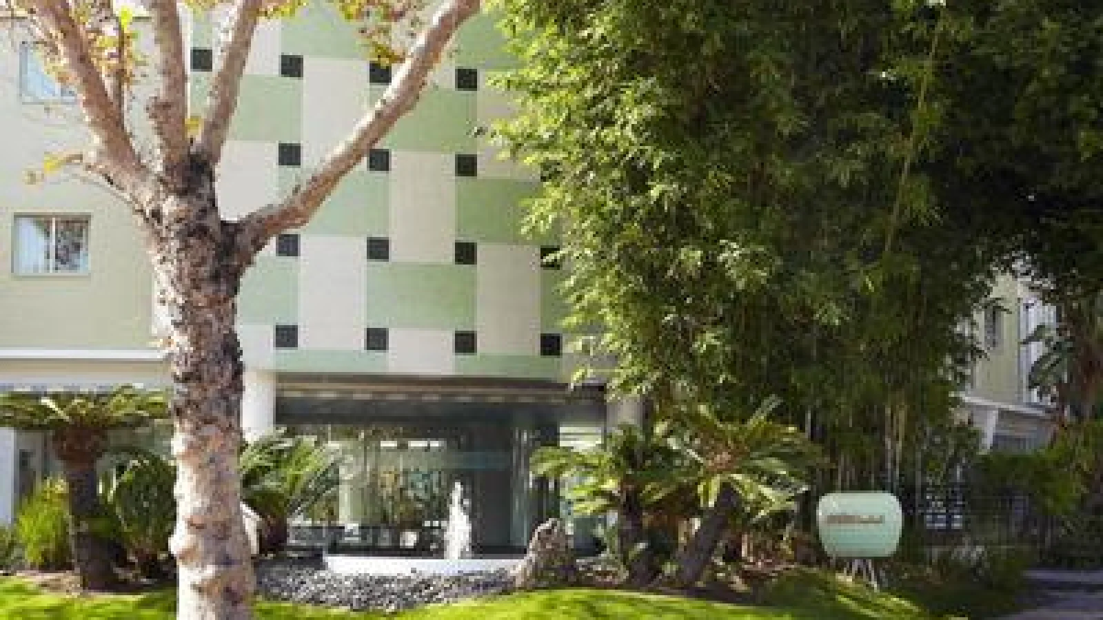 Avalon Hotel Beverly Hills, a Member of Design Hotels