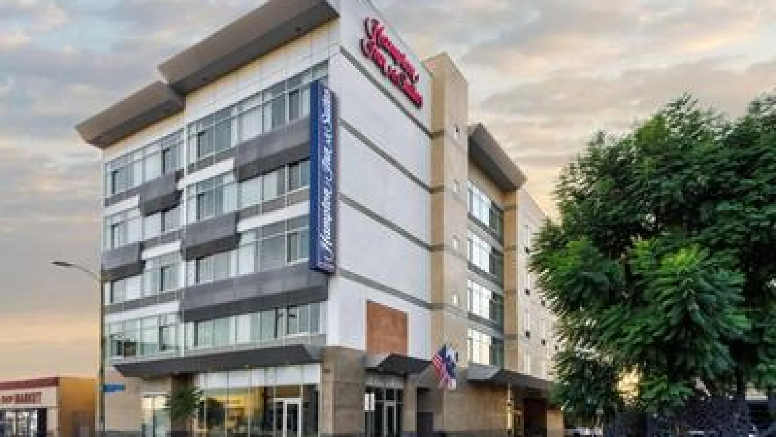 Hampton Inn & Suites Los Angeles/Hollywood, CA