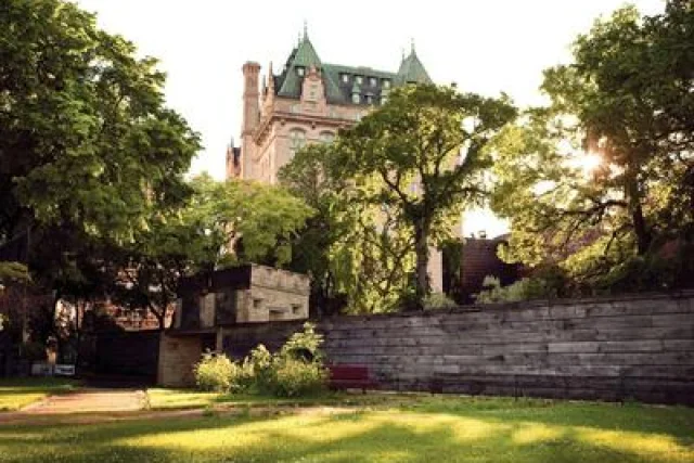The Fort Garry Hotel, Spa and Conference Centre, an Ascend Collection Hotel