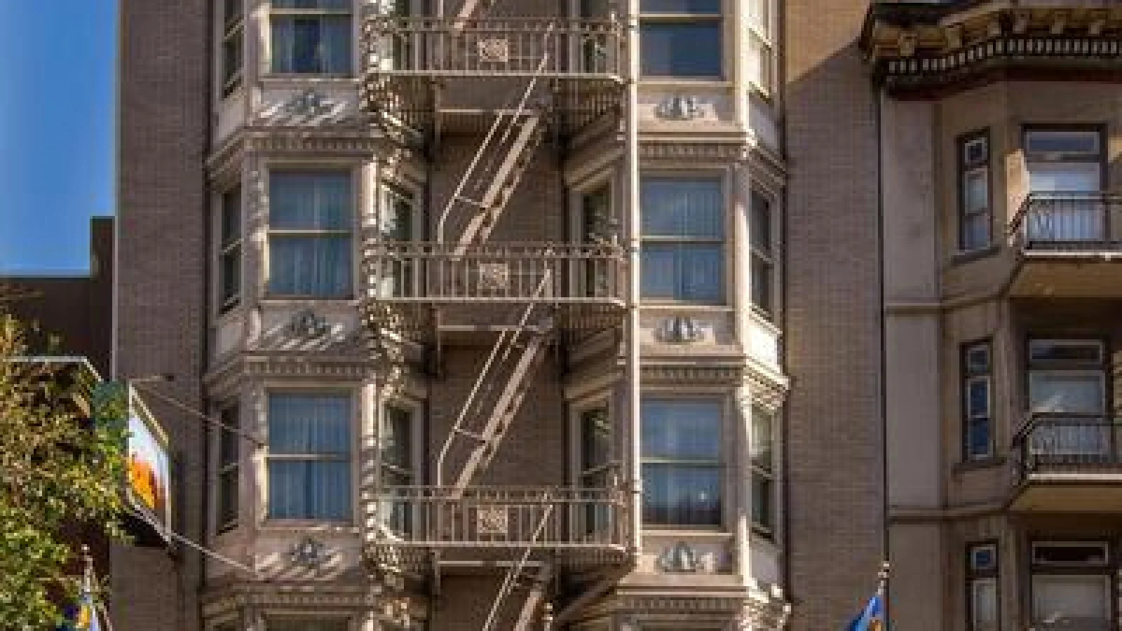 Cornell Hotel