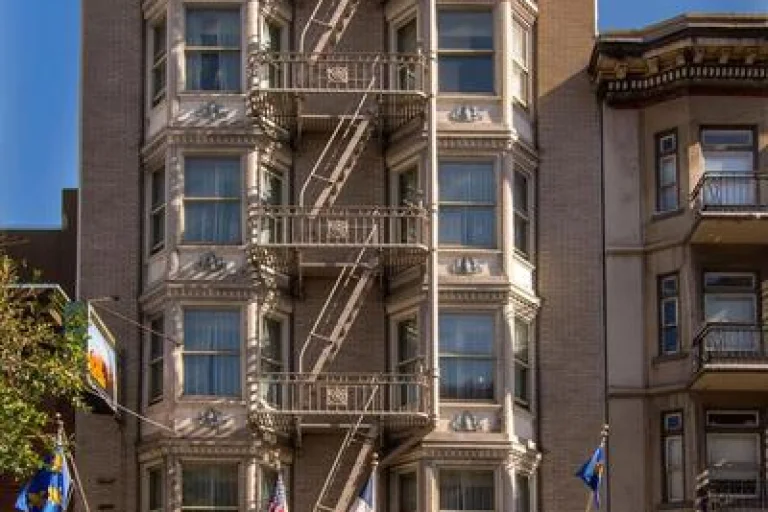 Cornell Hotel