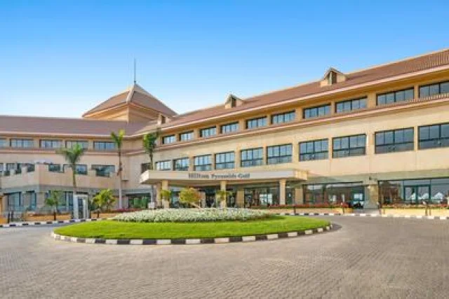 Hilton Pyramids Golf