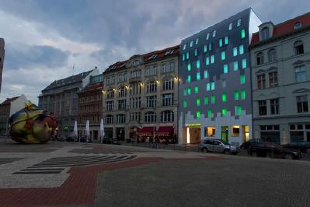 Hotel Gat Point Charlie
