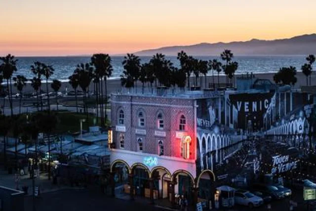 Samesun Venice Beach Hotel & Hostel