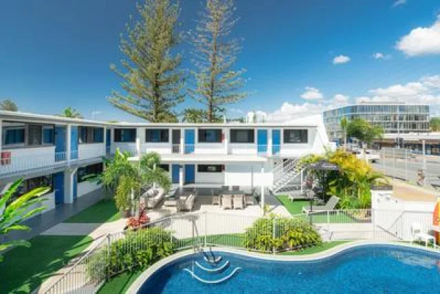 Montego Mermaid Beach Motel