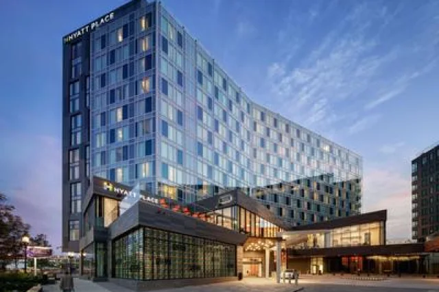 Hyatt Place Boston/Seaport District