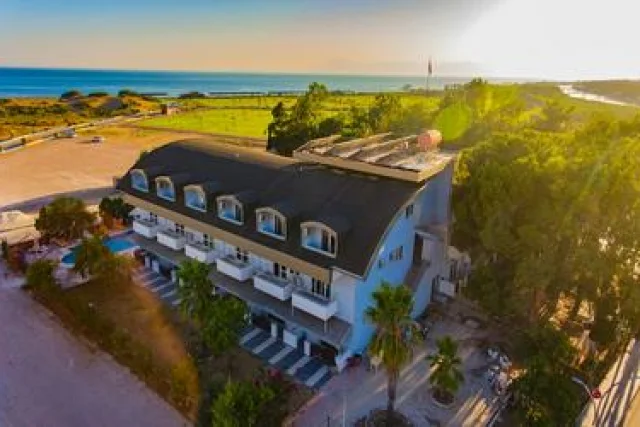 Prenses Sealine Beach Hotel