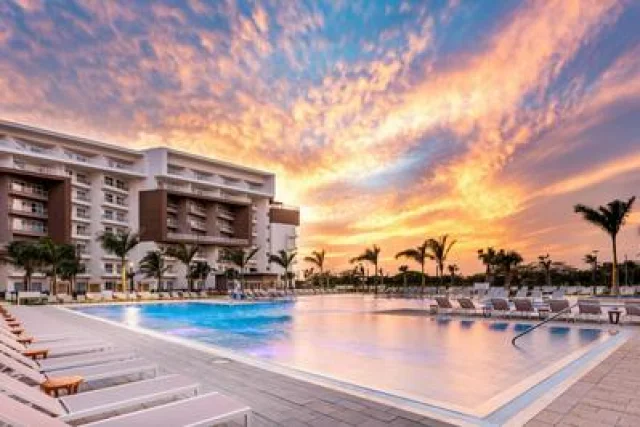 Embassy Suites By Hilton Aruba Beach Resort