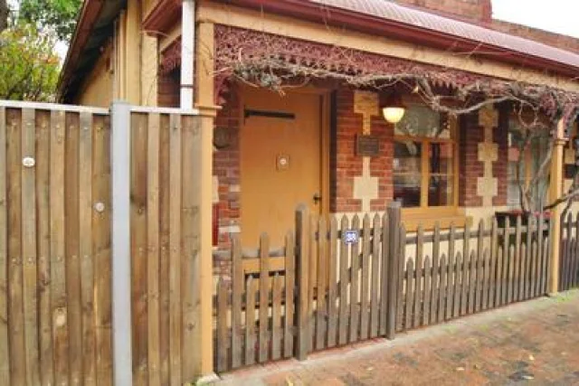 North Adelaide Heritage Cottages & Apartments