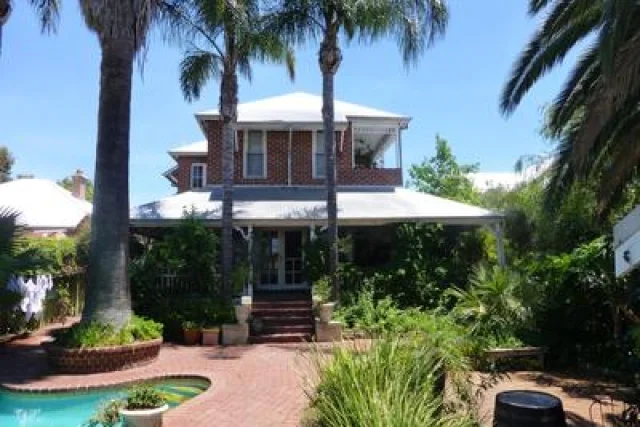 Lakeside Bed & Breakfast
