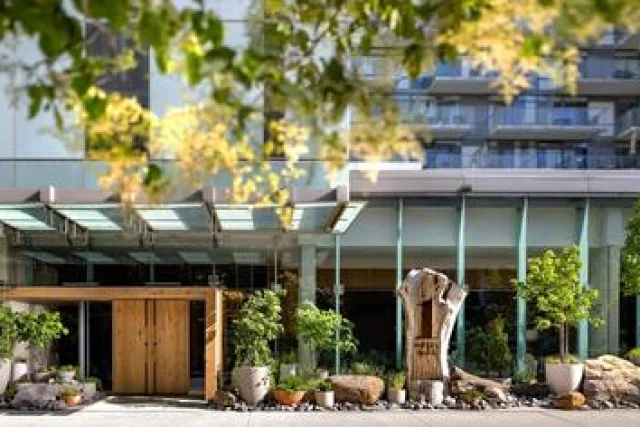 1 Hotel Toronto
