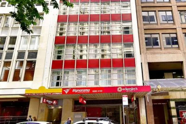 Megaboom City Hotel