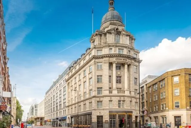 Travelodge London Central City Road Hotel