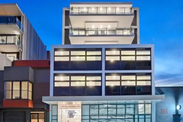 The Hamptons Apartments - Port Melbourne