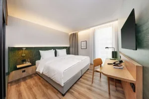 H+ Hotel Frankfurt Eschborn Room 6 thumbnail 6